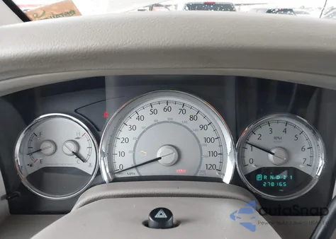 2008 Chrysler Aspen Limited из США, поврежденный, VIN 1A8HX58248F149143